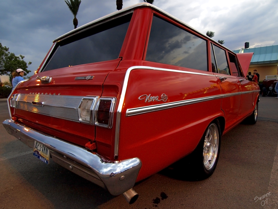 Red_Wagon_by_Swanee3.jpg