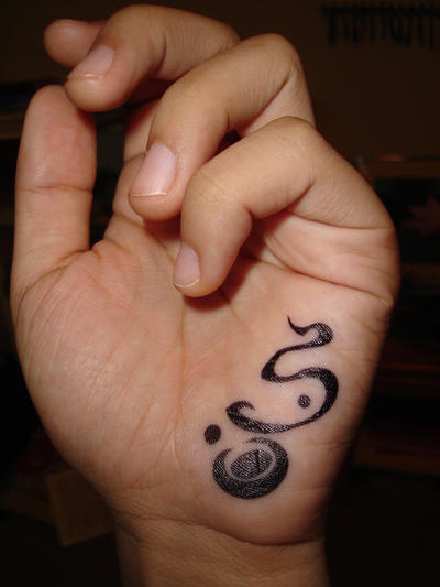 Swirly Tattoo by AmaryllisHakatri on deviantART