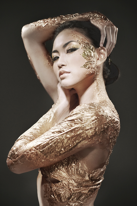 Gold Body Paint extreme-bodypainting-design/
