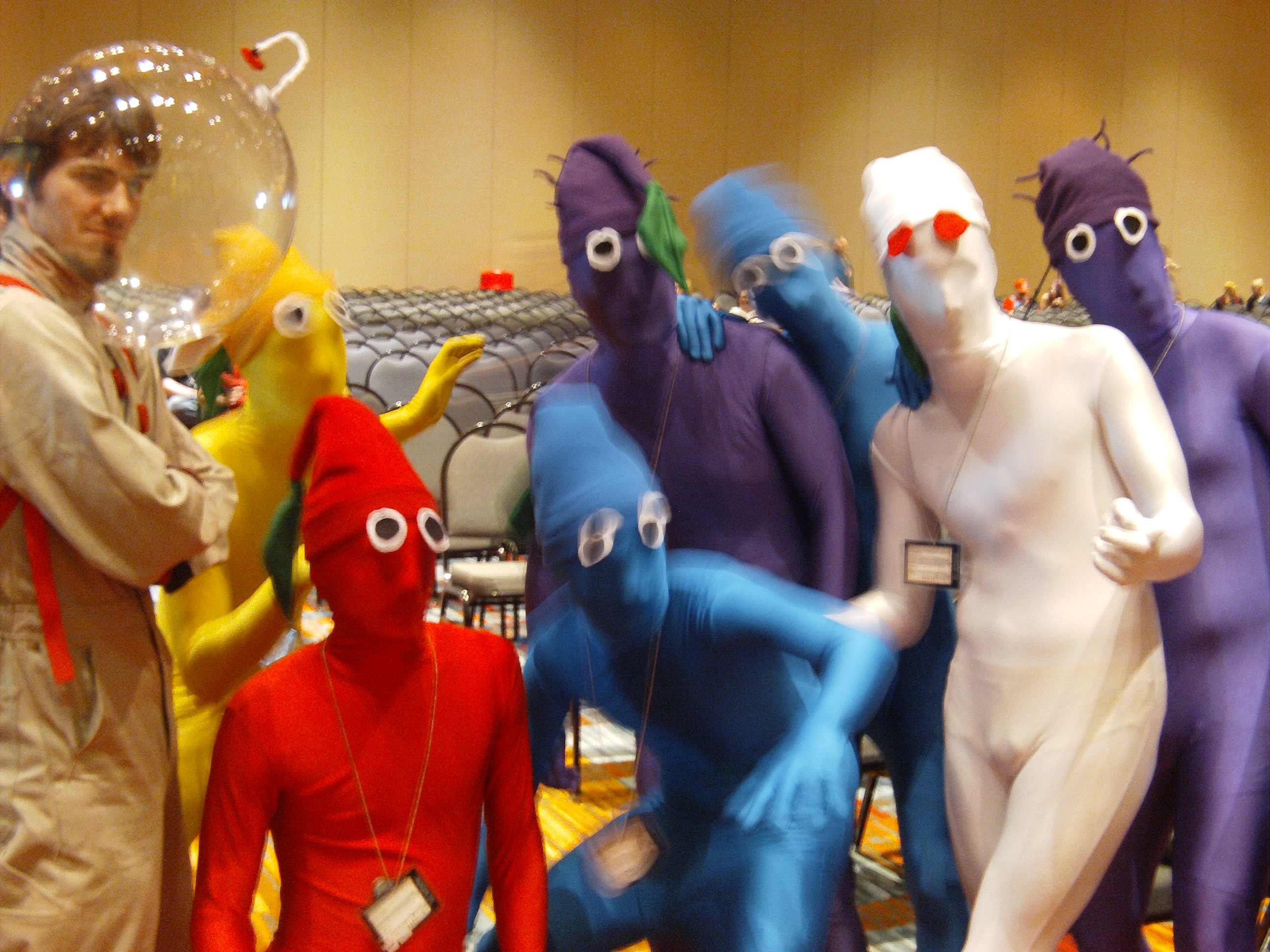 connecticon_2011___pikmin_by_videogamestupid-d5t4xto.jpg