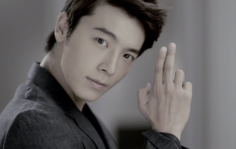 donghae_spy_by_midnightmadness11-d59qzrr